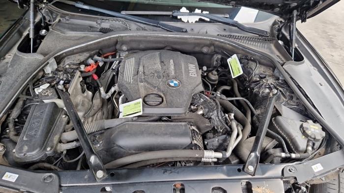 BMW 5 serie 520d 16V Sloopvoertuig (2015, Zwart)