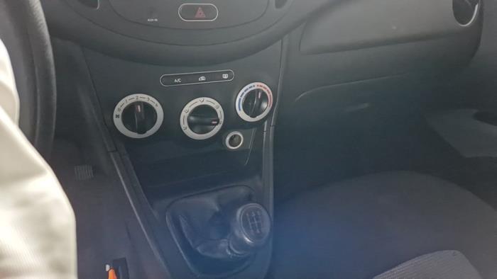 Hyundai i10 1.1i 12V Sloopvoertuig (2010, Grijs)