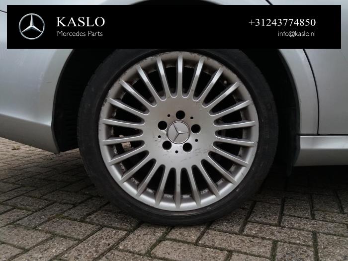 Mercedes CLS 350 3.5 V6 18V Skrotfordon (2005, METALLIC ZILVER)