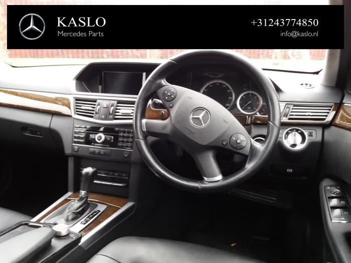 Mercedes E E-220 CDI 16V BlueEfficiency,BlueTEC Sloopvoertuig (2010, Metallic, Zwart)