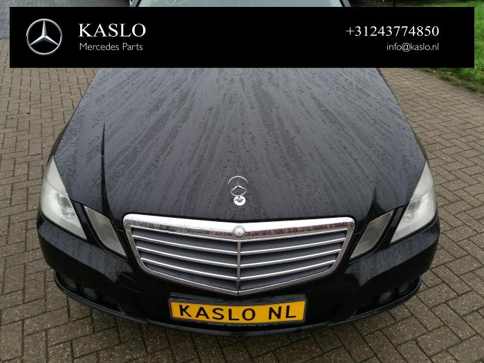 Mercedes E E-220 CDI 16V BlueEfficiency,BlueTEC Sloopvoertuig (2010, Metallic, Zwart)