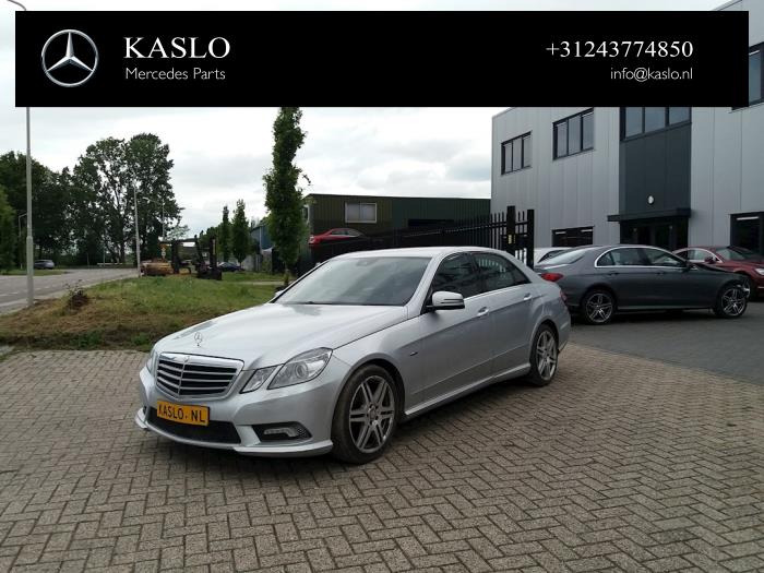 Mercedes E E-250 CDI 16V BlueEfficiency Skrotfordon (2010, METALLIC ZILVER)