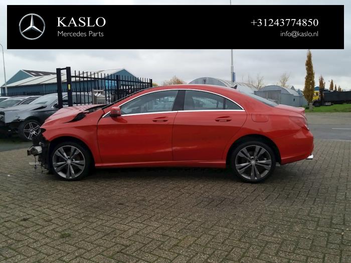 Mercedes CLA 2.2 CLA-220 CDI, 220 d 16V Skrotfordon (2014, METALLIC ROOD)
