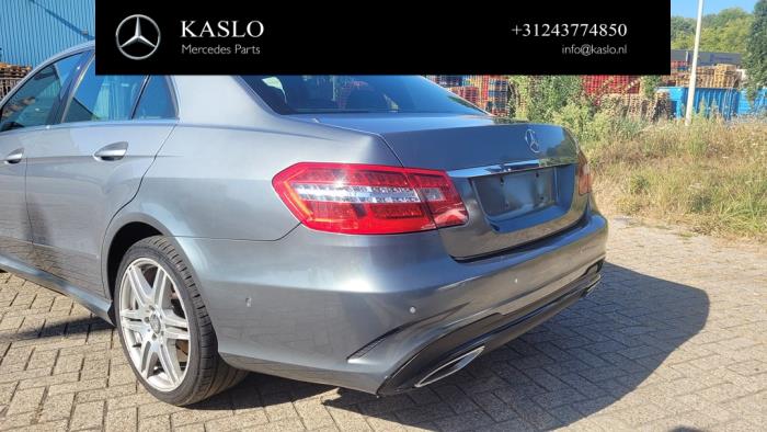 Mercedes E E-200 CDI 16V BlueEfficiency,BlueTEC Samochód złomowany (2011, Metalik, Srebrnoszary)