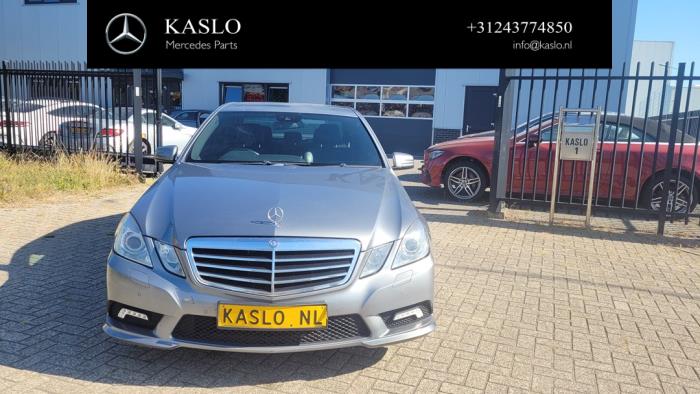 Mercedes E E-200 CDI 16V BlueEfficiency,BlueTEC Samochód złomowany (2011, Metalik, Srebrnoszary)