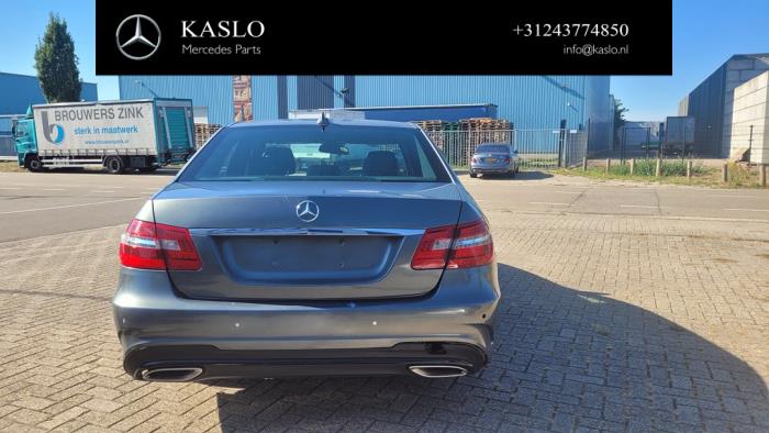 Mercedes E E-200 CDI 16V BlueEfficiency,BlueTEC Samochód złomowany (2011, Metalik, Srebrnoszary)