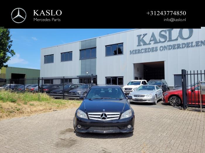 Mercedes C 2.2 C-200 CDI 16V BlueEFFICIENCY Sloopvoertuig (2010, Metallic, Zwart)