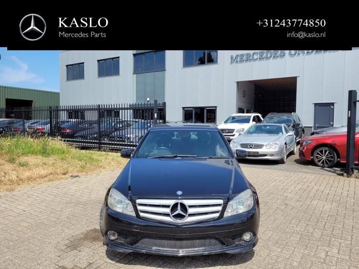 Mercedes C 2.2 C-200 CDI 16V BlueEFFICIENCY Sloopvoertuig (2010, Metallic, Zwart)