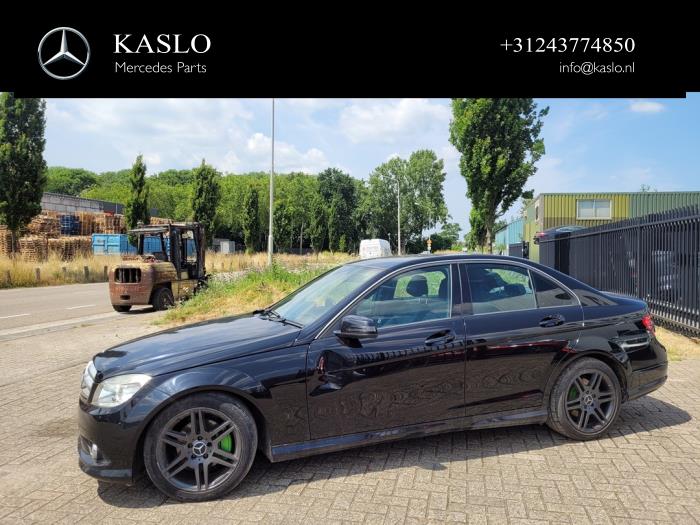 Mercedes C 2.2 C-200 CDI 16V BlueEFFICIENCY Sloopvoertuig (2010, Metallic, Zwart)