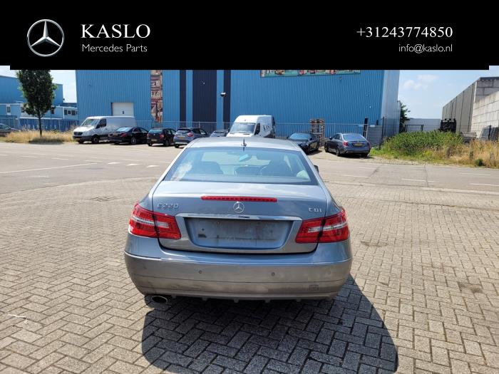 Mercedes E E-220 CDI 16V BlueEfficiency Samochód złomowany (2012, Metalik, Srebrny)