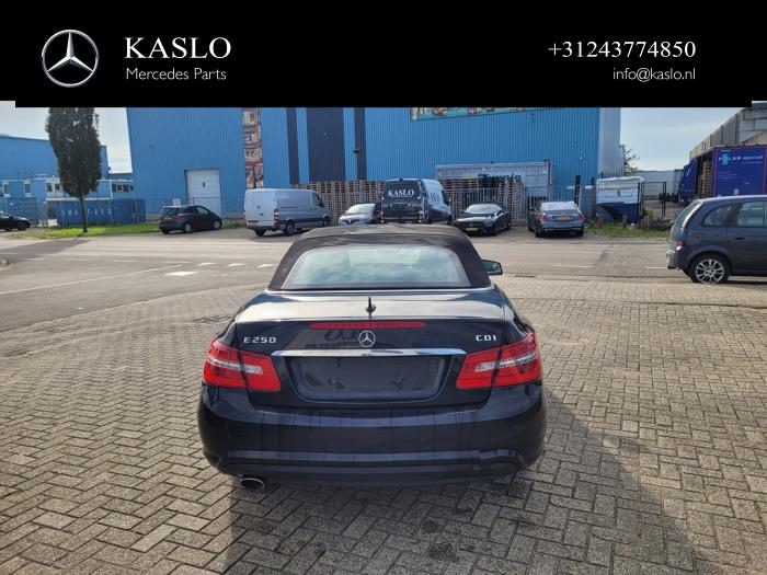 Mercedes E E-250 CDI,d 16V BlueEfficiency, BlueTEC Sloopvoertuig (2010, Metallic, Zwart)