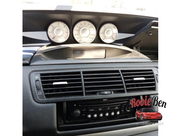 Fiat Ulysse 2.2 JTD 16V Samochód złomowany (2008, Szary)