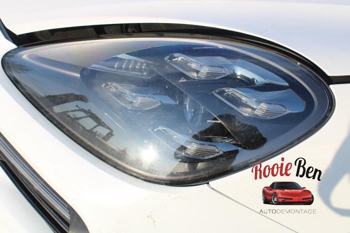 Porsche Cayenne III 2.9 Biturbo V6 24V S Sloopvoertuig (2018, Wit)