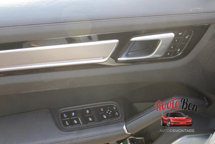 Porsche Cayenne III 2.9 Biturbo V6 24V S Sloopvoertuig (2018, Wit)