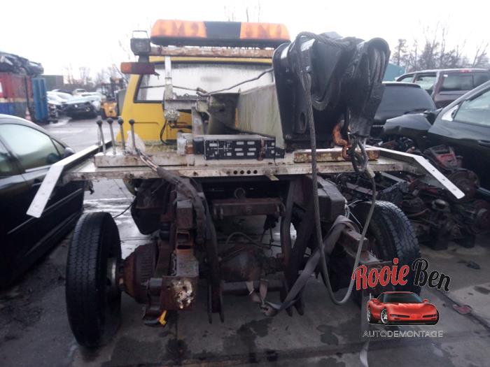 GMC Sierra Skrotfordon (1986, GEEL)