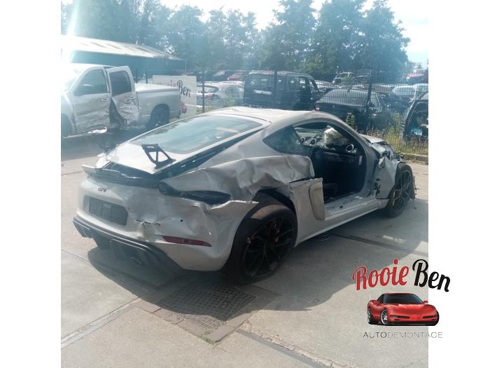 Porsche 718 Cayman 4.0 GT4 Skrotfordon (2020, GRIJS)