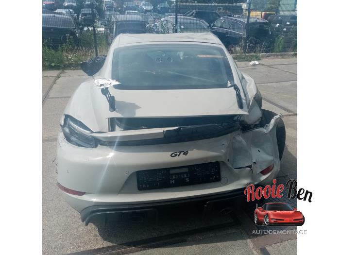 Porsche 718 Cayman 4.0 GT4 Skrotfordon (2020, GRIJS)