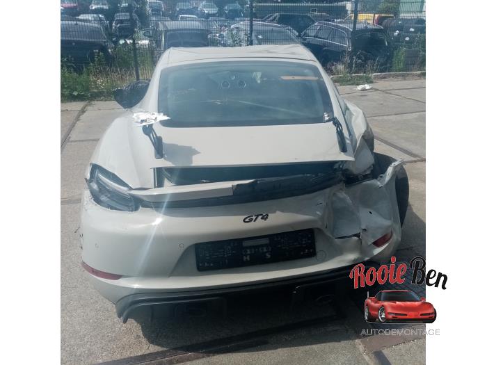 Porsche 718 Cayman 4.0 GT4 Skrotfordon (2020, GRIJS)