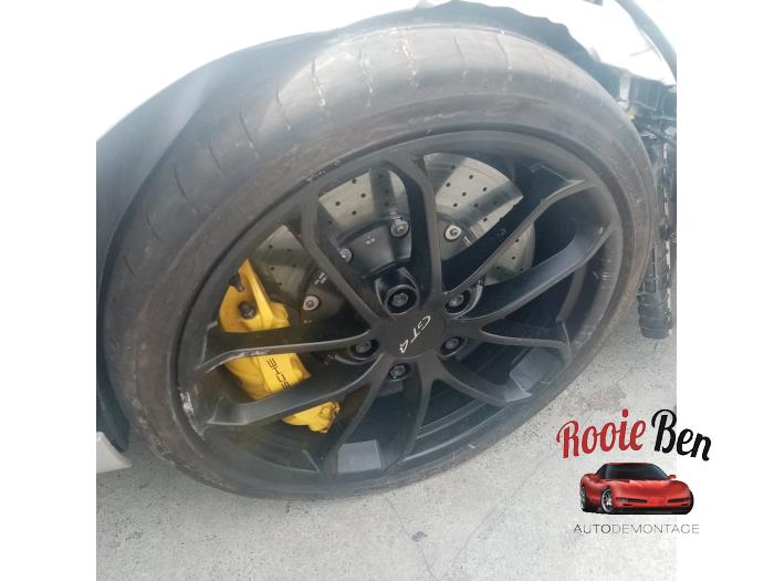 Porsche 718 Cayman 4.0 GT4 Skrotfordon (2020, GRIJS)