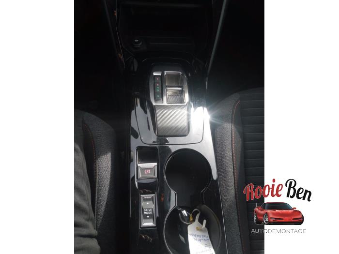 Peugeot 208 II e-208 50 kWh Skadat fordon (2022, GEEL)