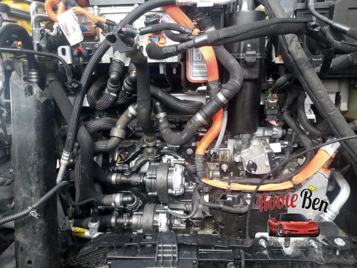 Peugeot 208 II e-208 50 kWh Skadat fordon (2022, GEEL)