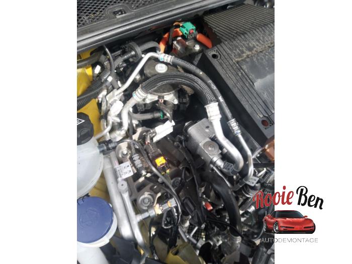 Peugeot 208 II e-208 50 kWh Skadat fordon (2022, GEEL)