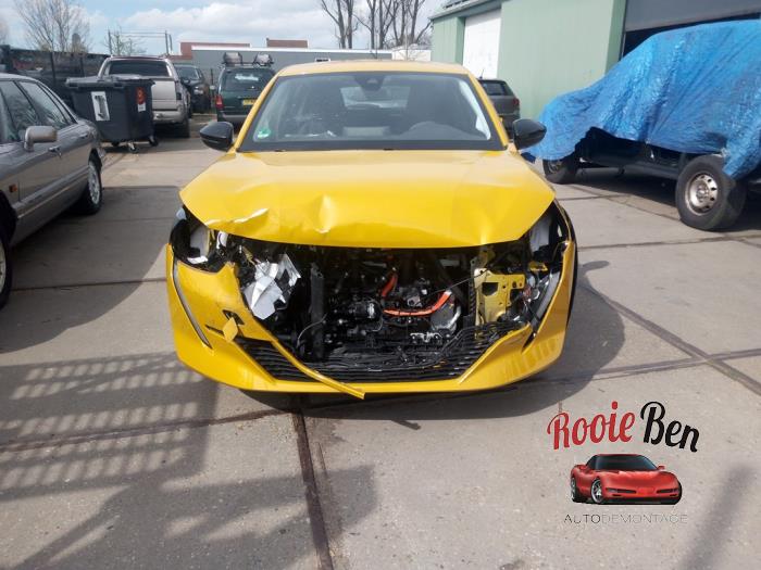 Peugeot 208 II e-208 50 kWh Skadat fordon (2022, GEEL)