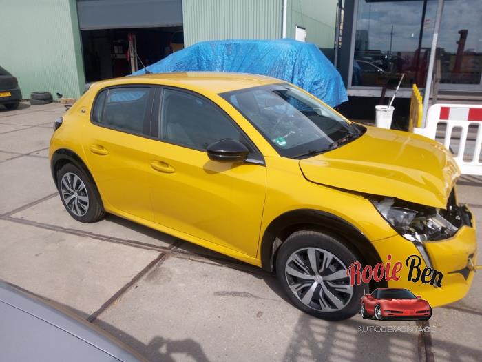 Peugeot 208 II e-208 50 kWh Skadat fordon (2022, GEEL)