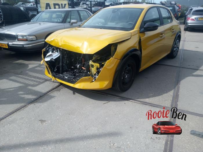 Peugeot 208 II e-208 50 kWh Skadat fordon (2022, GEEL)