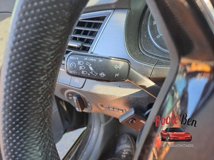 Skoda Fabia III Combi 1.0 TSI 12V Skrotfordon (2019, ZWART)