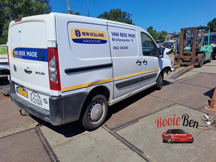 Fiat Scudo 1.6 D Multijet DPF Schadevoertuig (2016, Graniet)