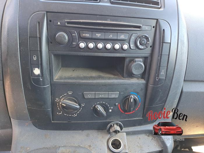 Fiat Scudo 1.6 D Multijet DPF Schadevoertuig (2016, Graniet)