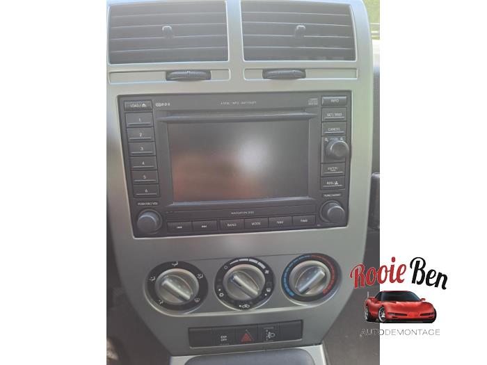 Jeep Compass I 2.4 16V 4x4 Skrotfordon (2008, GRIJS)