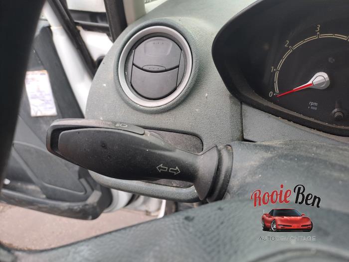 Ford Fiesta 6 1.25 16V Skrotfordon (2009, WIT)