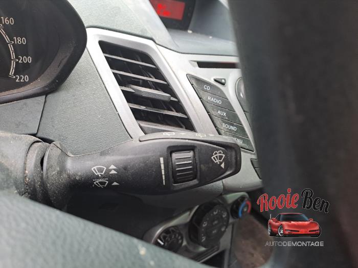 Ford Fiesta 6 1.25 16V Skrotfordon (2009, WIT)