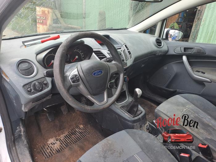 Ford Fiesta 6 1.25 16V Skrotfordon (2009, WIT)