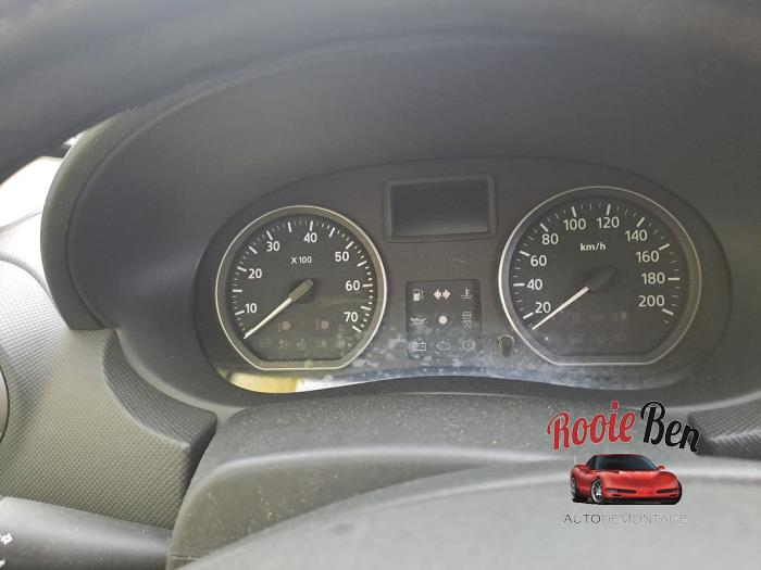 Dacia Sandero I 1.6 Skrotfordon (2010, GRIJS)