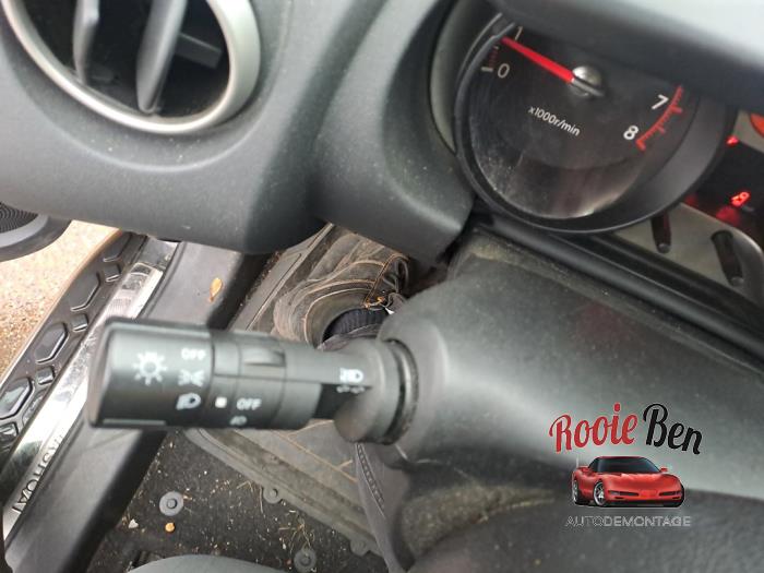 Nissan Qashqai 1.6 16V Skadat fordon (2007, ZWART)