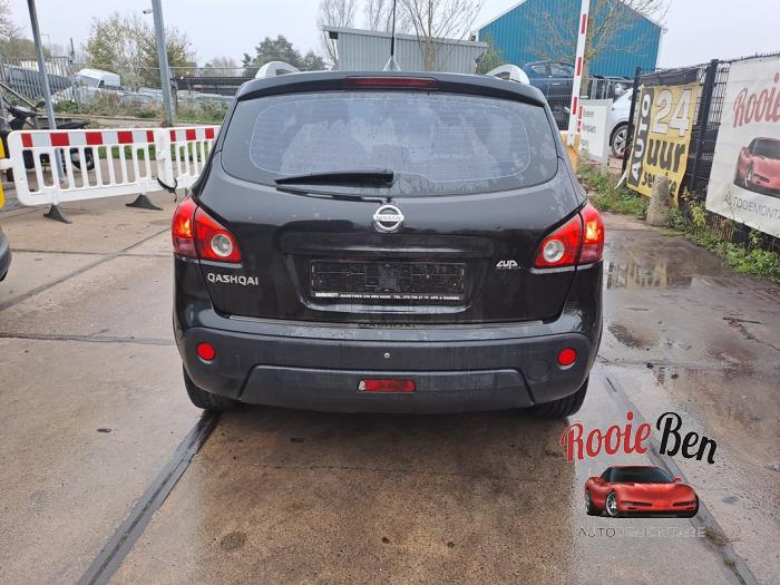 Nissan Qashqai 1.6 16V Skadat fordon (2007, ZWART)
