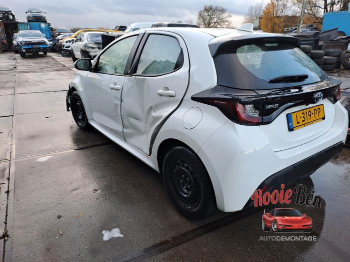 Toyota Yaris IV 1.5 12V Hybrid 115 Sloopvoertuig (2021, Wit)