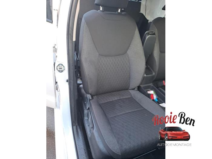 Toyota Yaris IV 1.5 12V Hybrid 115 Sloopvoertuig (2021, Wit)