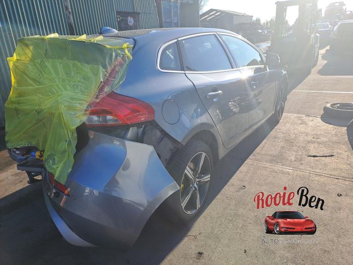 Volvo V40 2.0 D3 16V Sloopvoertuig (2018, Grijs)