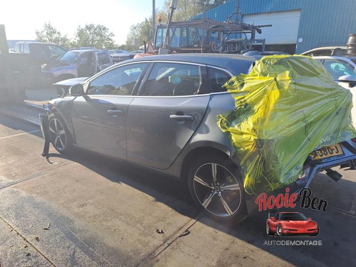 Volvo V40 2.0 D3 16V Sloopvoertuig (2018, Grijs)