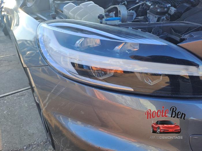 Volvo V40 2.0 D3 16V Sloopvoertuig (2018, Grijs)