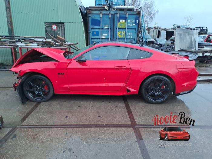 Ford Usa Mustang VI Fastback 5.0 GT Ecoboost V8 32V Skrotfordon (2020, ROOD)