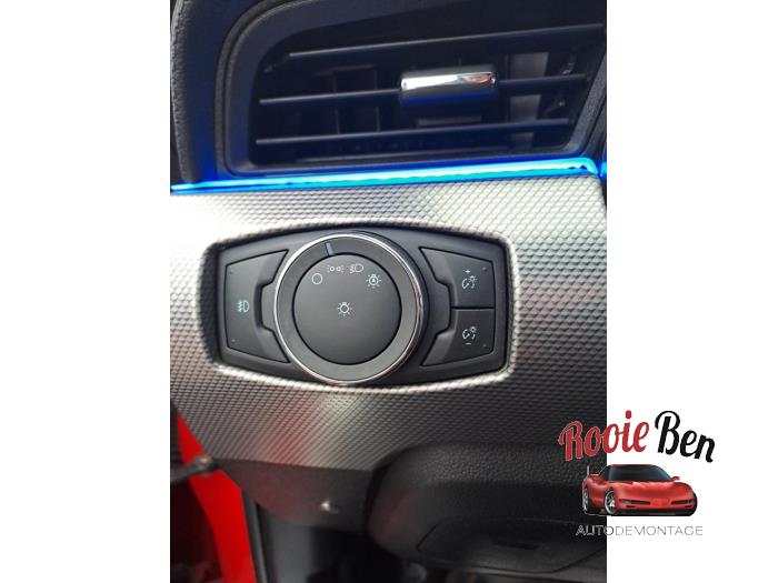 Ford Usa Mustang VI Fastback 5.0 GT Ecoboost V8 32V Skrotfordon (2020, ROOD)