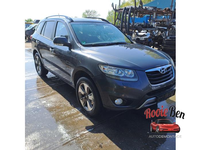 Hyundai Santa Fe II 2.4 16V 4x4 Sloopvoertuig (2011, Grijs)