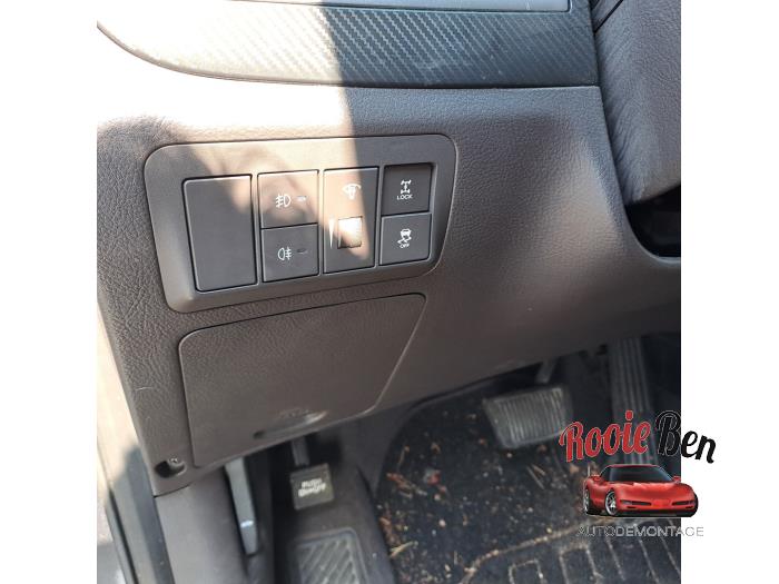 Hyundai Santa Fe II 2.4 16V 4x4 Sloopvoertuig (2011, Grijs)