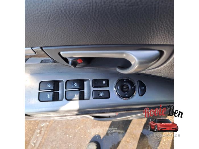 Hyundai Santa Fe II 2.4 16V 4x4 Sloopvoertuig (2011, Grijs)