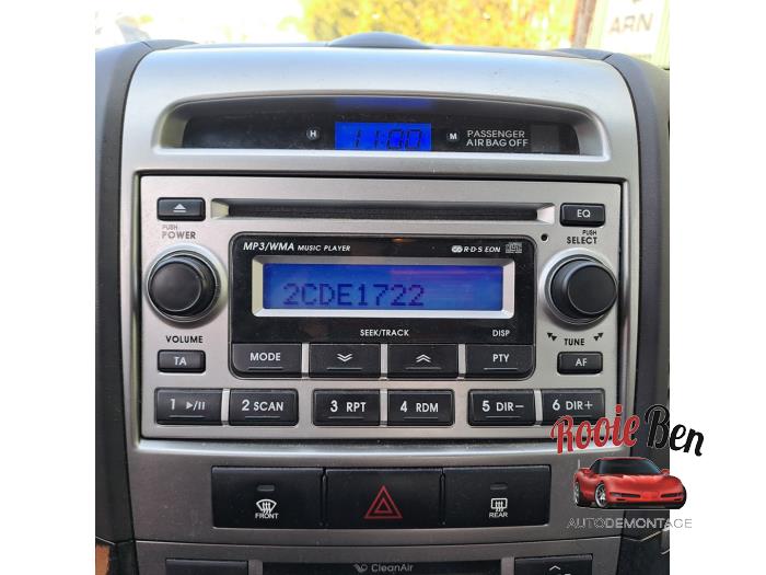 Hyundai Santa Fe II 2.4 16V 4x4 Sloopvoertuig (2011, Grijs)